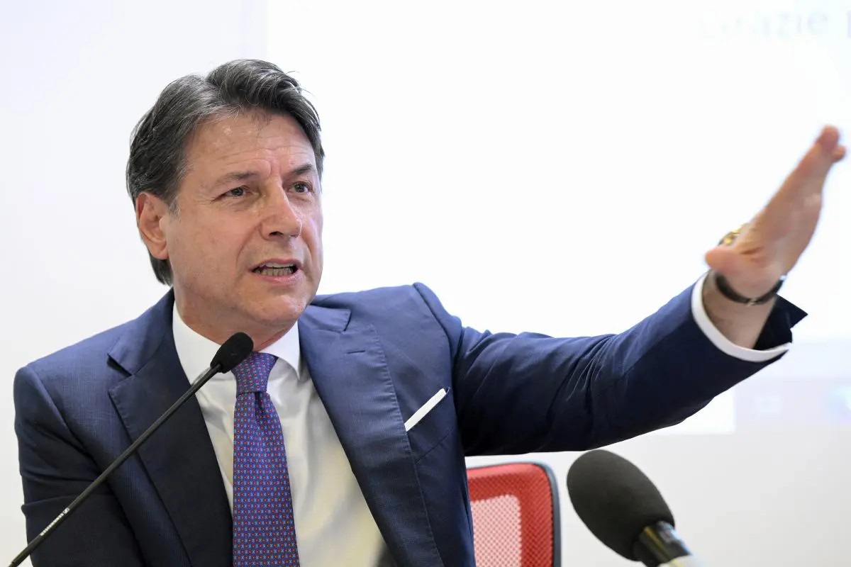 Ue, Conte “Non è una Commissione ma un gabinetto di guerra”